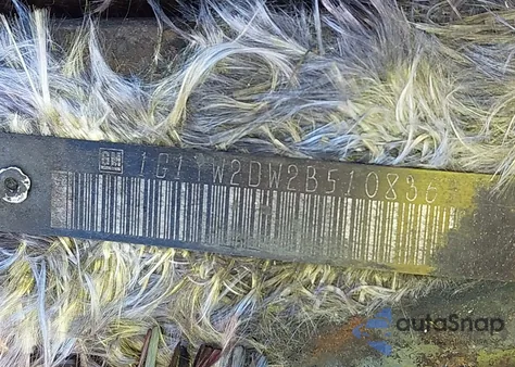 2011 Chevrolet Corvette Grand Sport from USA, damaged, VIN 1G1YW2DW2B5108369